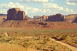Vers le cimetire des lphants (Monument Valley)