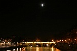 Pont Marie (Ile St-Louis) sous la Lune qui luit