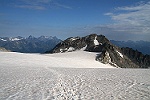 Le refuge du Trient sous la pointe d'Orny