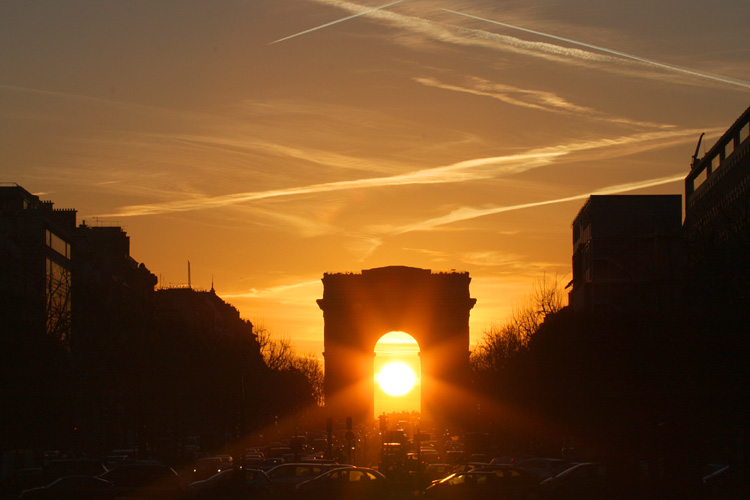 Le Soleil se levant triomphant de l'Arc