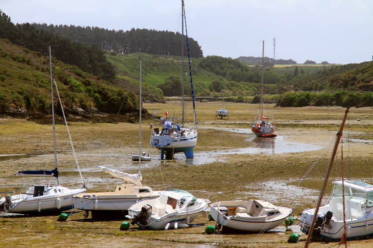 Voguant jusqu'au bout de la terre