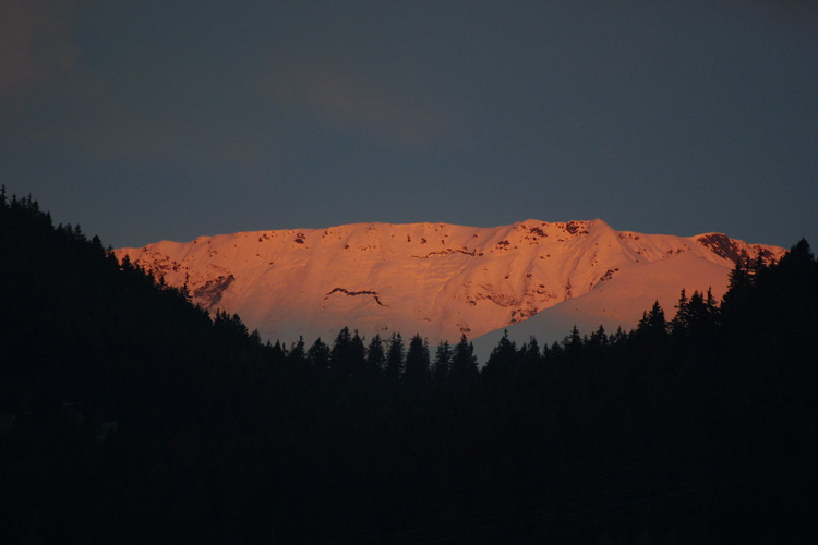 L'Aiguillette des Houches s'embrase dans un dernier feu