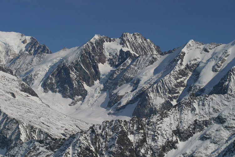 Aiguille de Tr-la-Tte